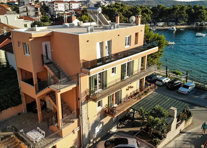 Διαμέρισμα Sunset 3 Τρογκίρ