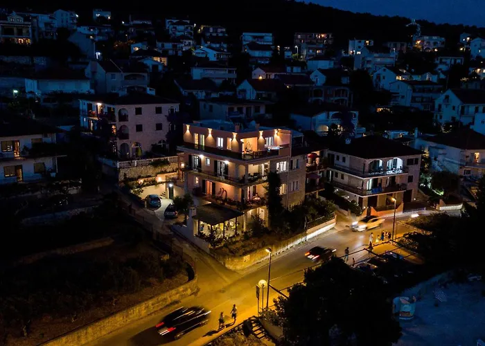 Sunset 3 特罗吉尔